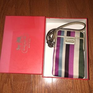 NWOT Coach Wristlet